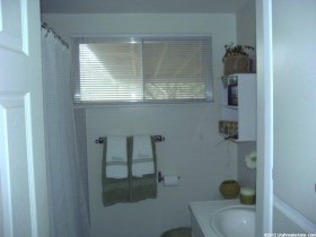 340 Hawthorne St, Layton, UT 84041 — photo 6