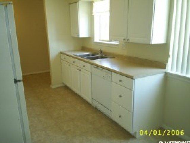 450 W 4900 S, Washington Terrace, UT 84405 — photo 6