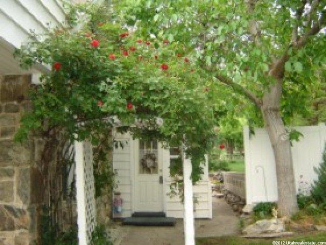 562 N 400 E, Centerville, UT 84014 — photo 8