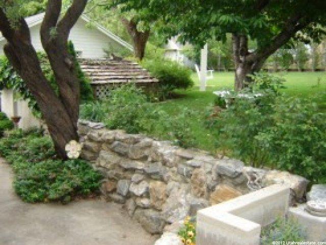562 N 400 E, Centerville, UT 84014 — photo 10
