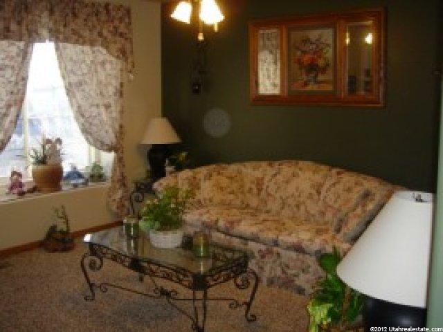 2268 W 1680 N, Clinton, UT 84015 — photo 4