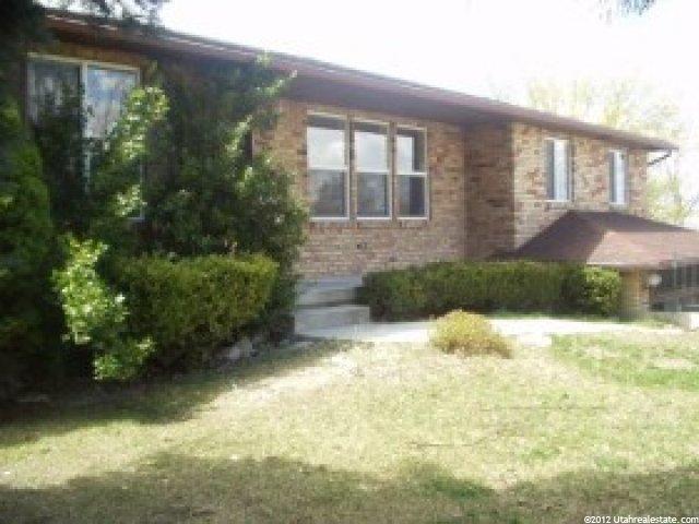 9852 Falcon Hurst Dr, Sandy, UT 84092 — photo 2