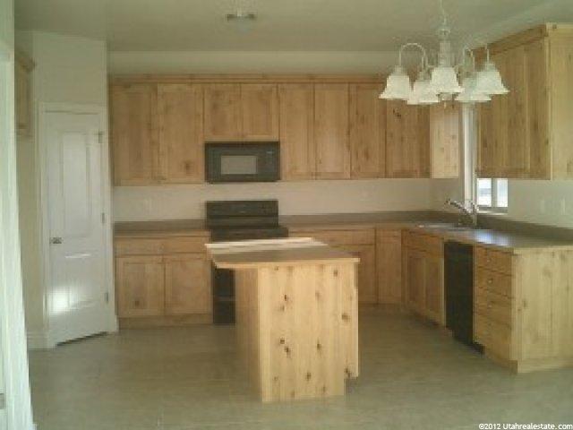 81 N 3100 W, Layton, UT 84041 — photo 3