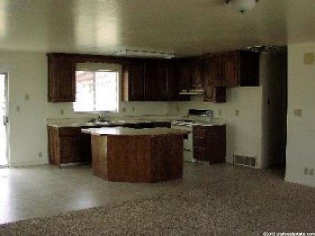 1898 N Heather Dr, Orem, UT 84057 — photo 2