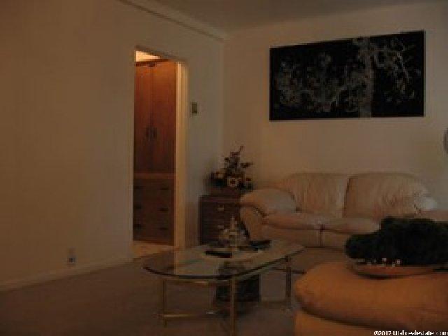 3889 S Grandview Dr E, Ogden, UT 84403 — photo 3