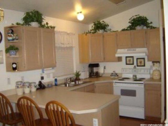 318 Meadow View Dr, Ogden, UT 84404 — photo 4