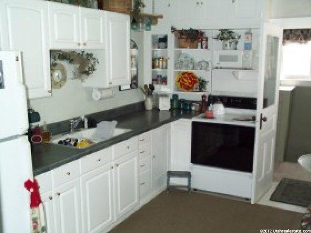 341 S 400 St W, Logan, UT 84321 — photo 2