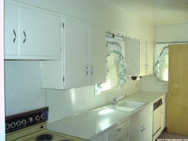 193 Locust St, Clearfield, UT 84015 — photo 5