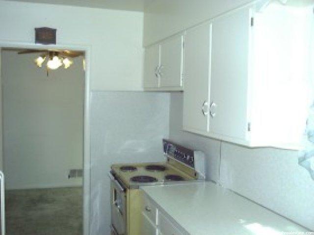 193 Locust St, Clearfield, UT 84015 — photo 6