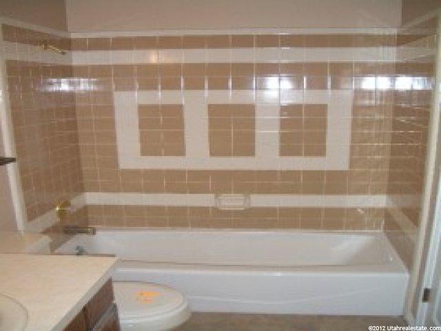 2935 N 2150 E, Layton, UT 84040 — photo 4