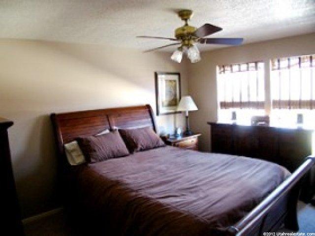 627 Brookshire Dr, Riverdale, UT 84405 — photo 2
