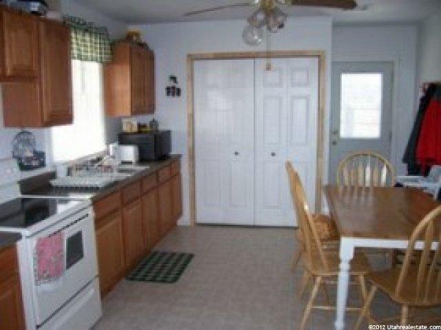 402 S 100 W, Delta, UT 84624 — photo 4