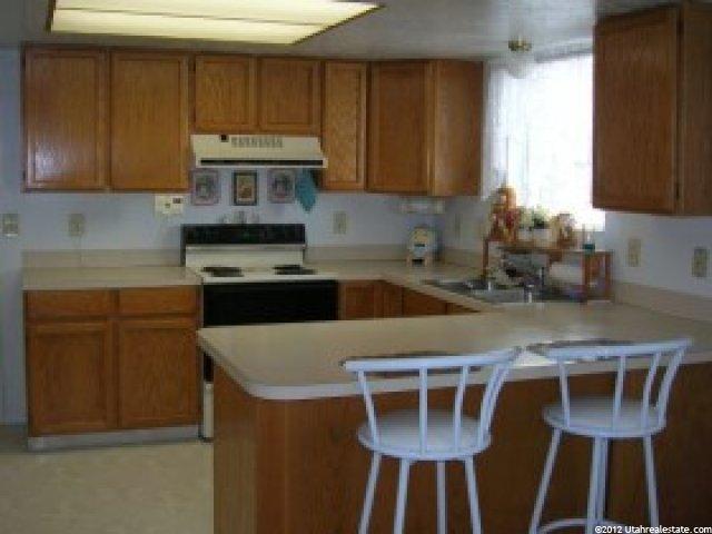 5745 S 4025 W, Roy, UT 84067 — photo 4