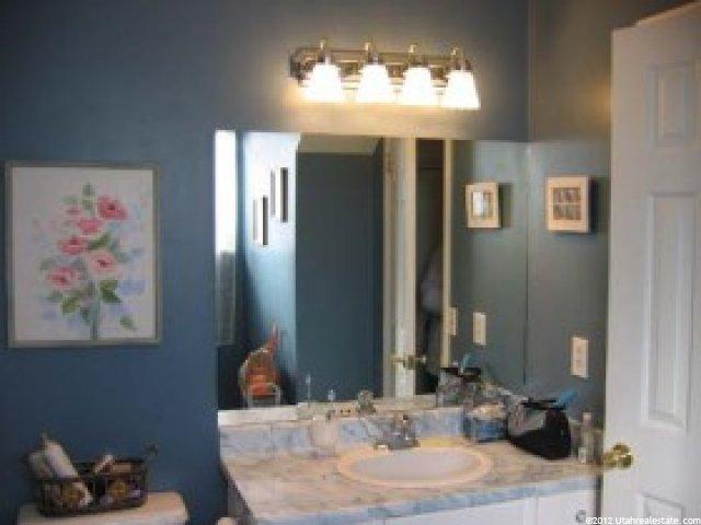 879 W Raintree Cir N, West Bountiful, UT 84087 — photo 6