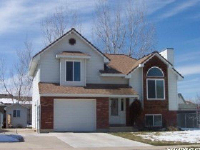 5895 S 3975 W, Roy, UT 84067 — photo 2