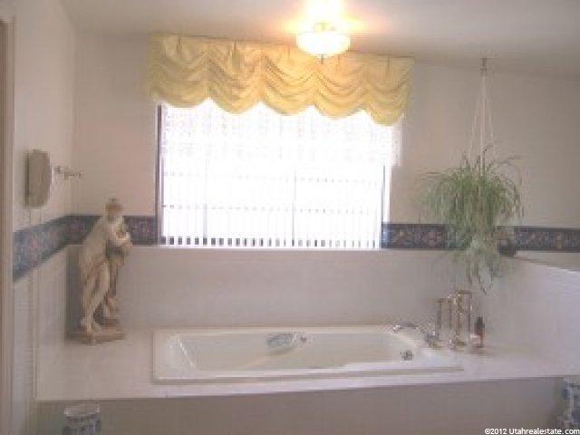 1822 Acorn Cir, Ogden, UT 84403 — photo 9