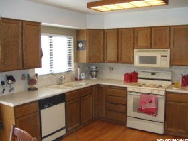 2823 N 1600 E, Layton, UT 84040 — photo 8