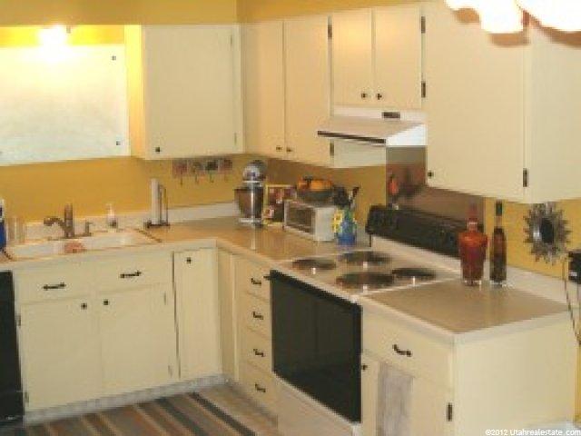 8607 S Green Way E, Sandy, UT 84094 — photo 4