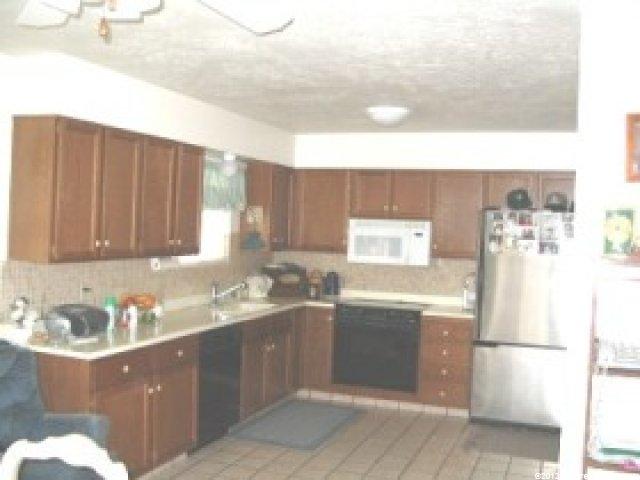 386 W 1125 N, Centerville, UT 84014 — photo 2