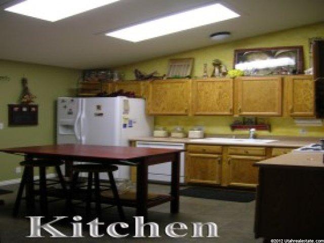 1338 N 2950 W, Clinton, UT 84015 — photo 3