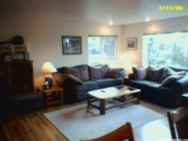 8406 S Strato Dr, Sandy, UT 84093 — photo 3