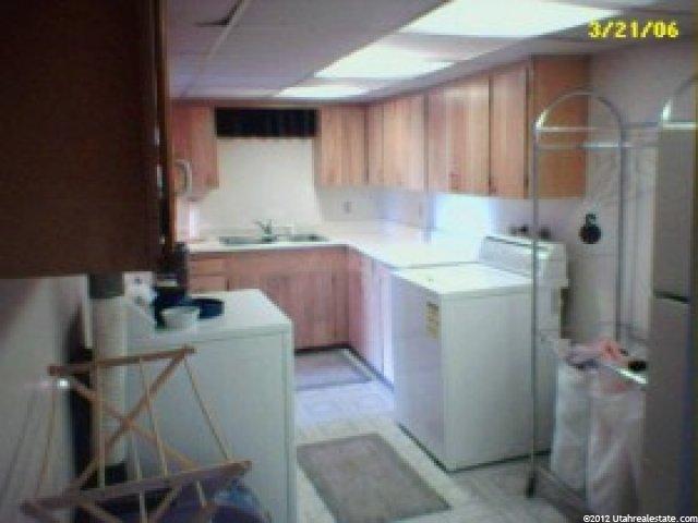 8406 S Strato Dr, Sandy, UT 84093 — photo 6