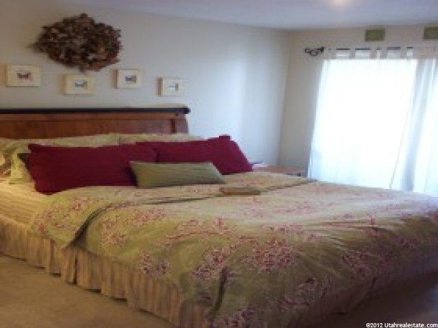 9120 S Scirlein Dr E, Sandy, UT 84094 — photo 2