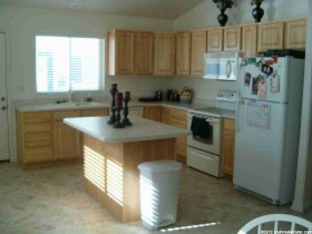 1615 W Royal Ridge Dr, Roy, UT 84067 — photo 3