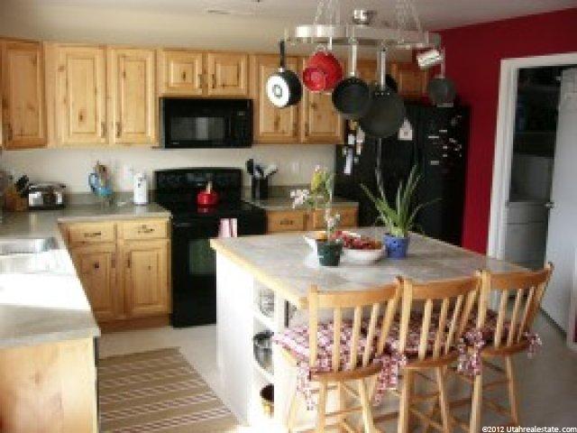 303 W Bricker Dr, Draper, UT 84020 — photo 2