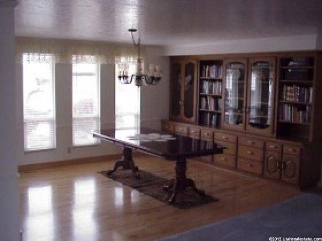 618 N Dixie St E, Layton, UT 84041 — photo 5
