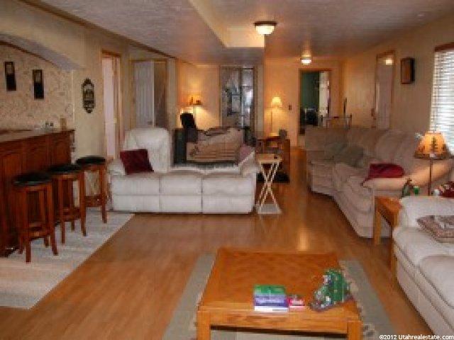 1368 Gleneagles Dr, Syracuse, UT 84075 — photo 2