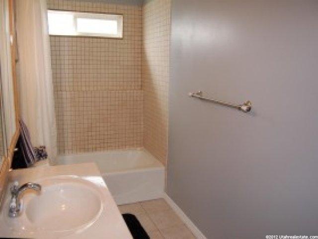 1368 Gleneagles Dr, Syracuse, UT 84075 — photo 11