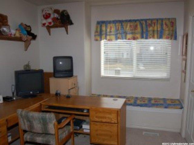 1368 Gleneagles Dr, Syracuse, UT 84075 — photo 8