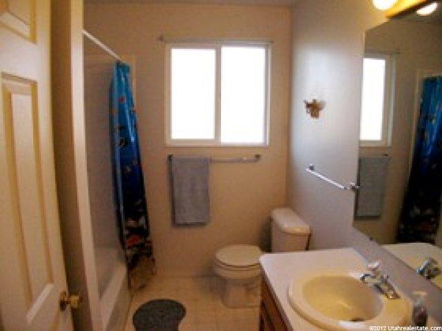 1152 W 2450 N, Clinton, UT 84015 — photo 8