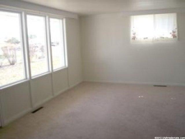 561 E Kirk St, Layton, UT 84041 — photo 6