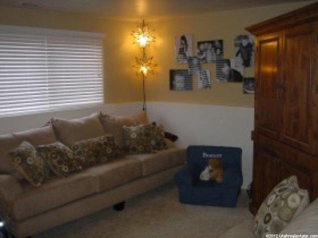111 Center St #5D, Clearfield, UT 84015 — photo 2