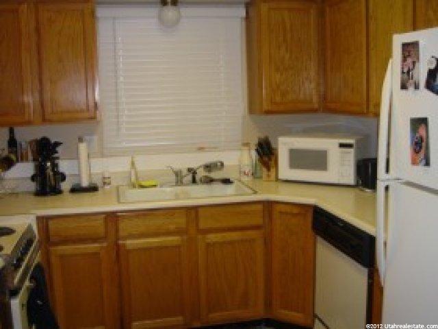 111 Center St #5D, Clearfield, UT 84015 — photo 3