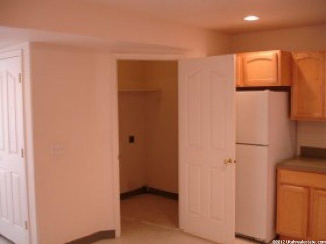 154 N Pingree Ave E, Ogden, UT 84404 — photo 3