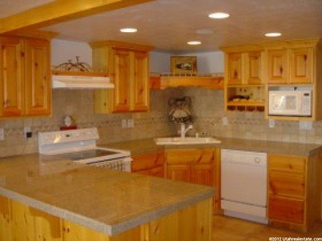 203 Seemore Dr, Kaysville, UT 84037 — photo 9