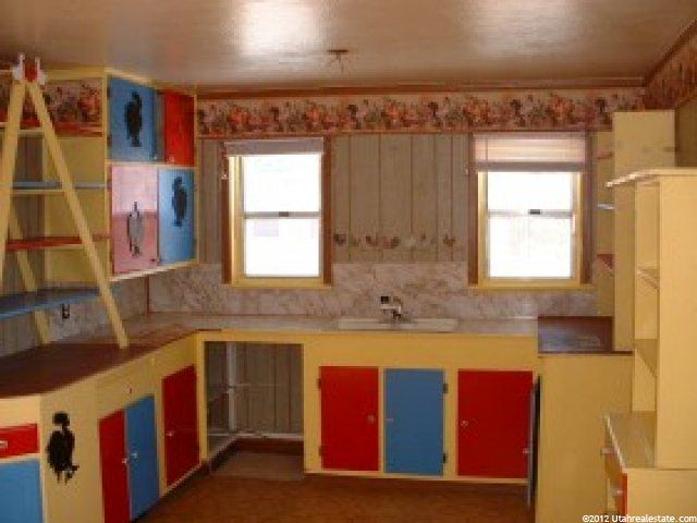36 Bush Ave, Malad City, ID 83252 — photo 2