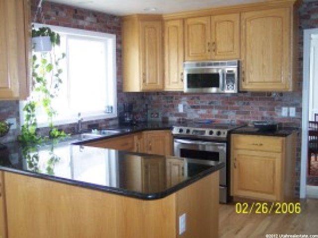 9641 S Candle Tree Ln, Sandy, UT 84092 — photo 3