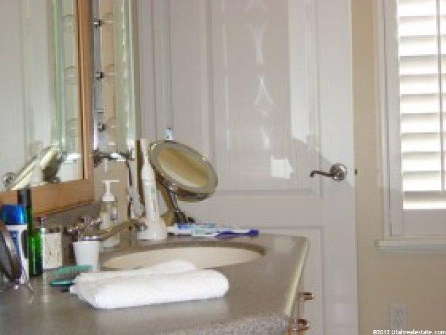 853 E 600 S, Kaysville, UT 84037 — photo 8