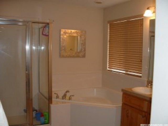 833 E Whisper Cove Rd, Sandy, UT 84094 — photo 9