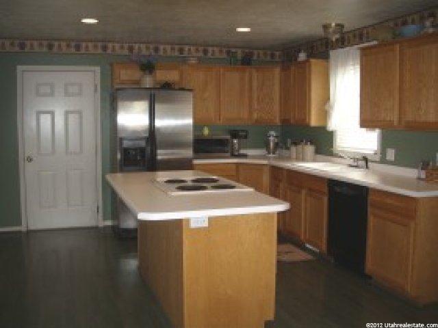 2573 W 1675 N, Clinton, UT 84015 — photo 4