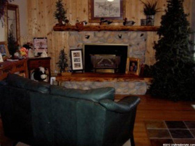 354 S 7400 E, Huntsville, UT 84317 — photo 3