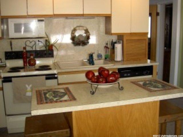 354 S 7400 E, Huntsville, UT 84317 — photo 5