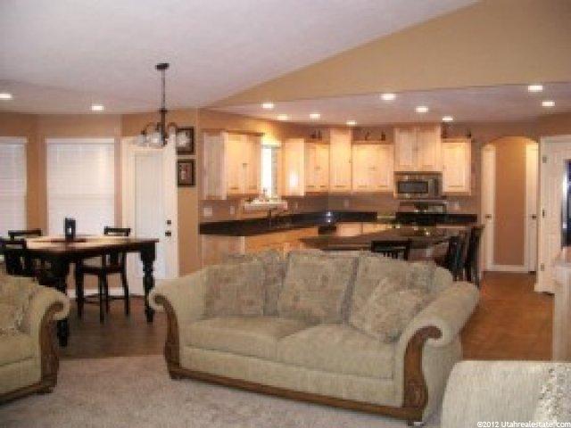 2566 S 2975 W, West Haven, UT 84401 — photo 6