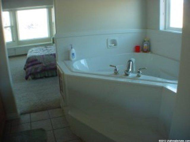 326 W Powell Ln, Levan, UT 84639 — photo 7