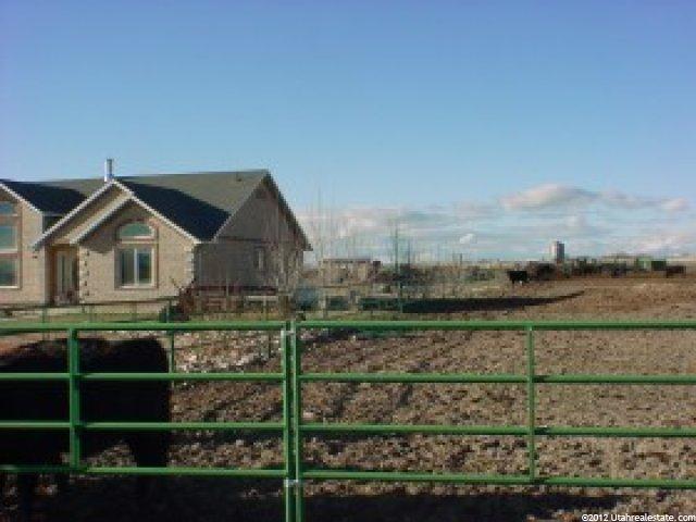 326 W Powell Ln, Levan, UT 84639 — photo 12