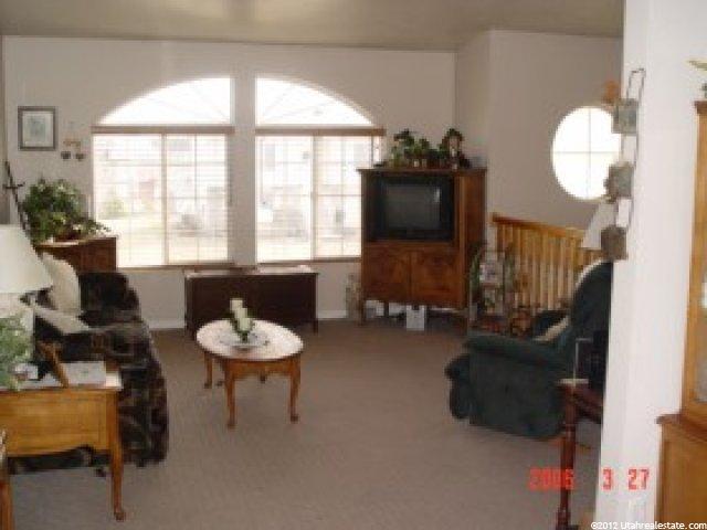 266 W 1900 S, Clearfield, UT 84015 — photo 2